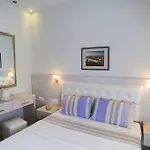 Kira Veta Potos